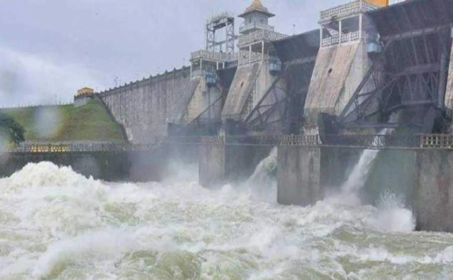 karnataka dams water released 
